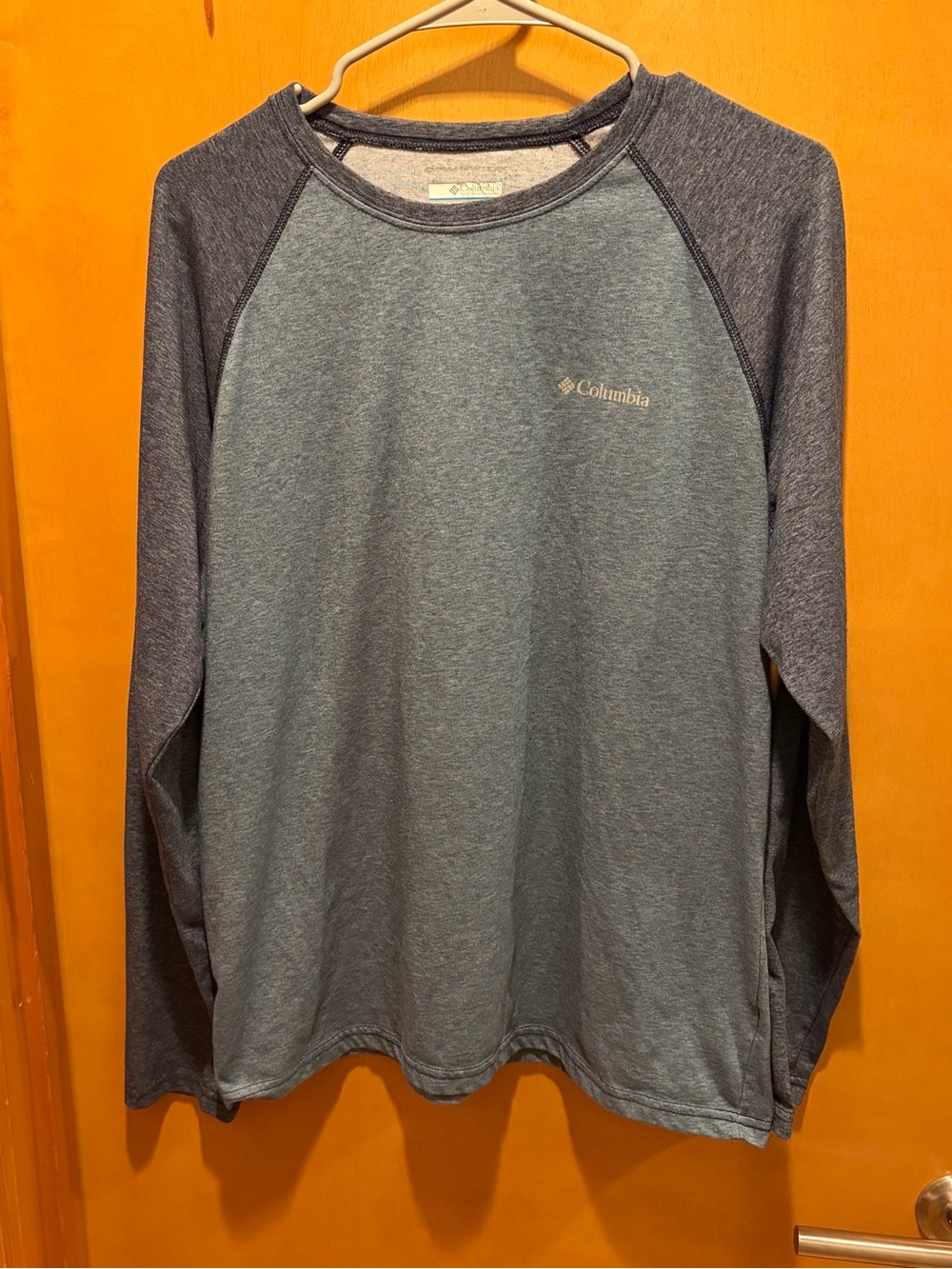 Columbia Men's Long-Sleeve Omni-wick shirt size M